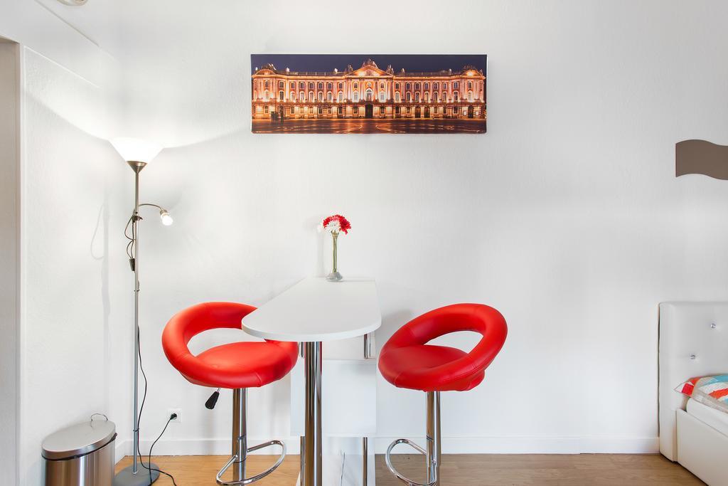 Nouvel Oasis Toulouse Saint Cyprien Apartment Exterior foto