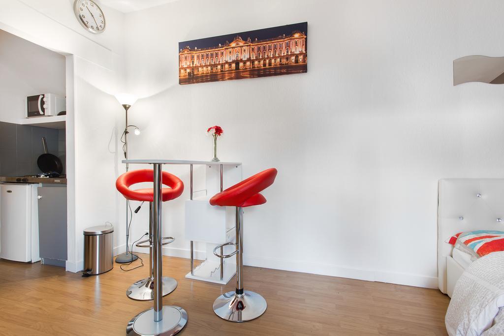 Nouvel Oasis Toulouse Saint Cyprien Apartment Exterior foto